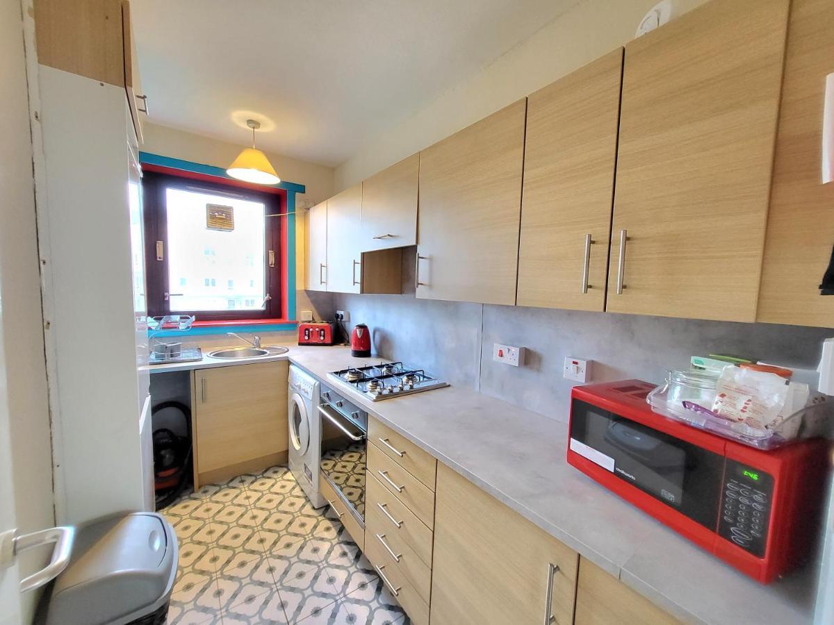 3 Bedroom Aprtmt At Sensational Stay Serviced Accommodation Aberdeen- Froghall Avenue Exterior foto